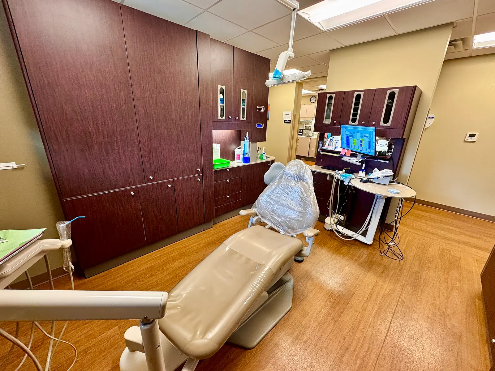 Limpieza dental + fluorización — Clínica Dental Sonrisa Real