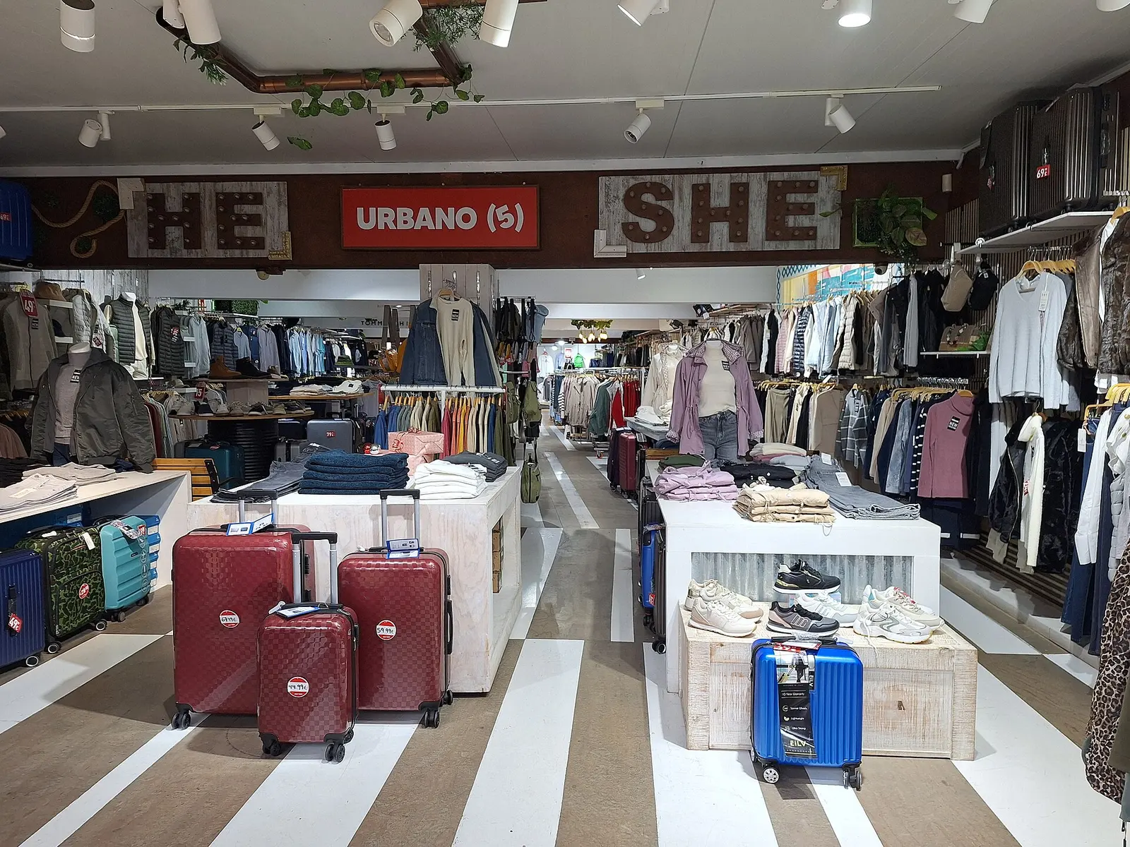 Bono de $60 en ropa por $29 — Bazar Calle 50